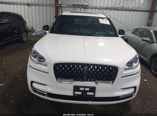5LMYJ8XY2LGL37333 2020 LINCOLN AVIATOR White Vista interior trasera
