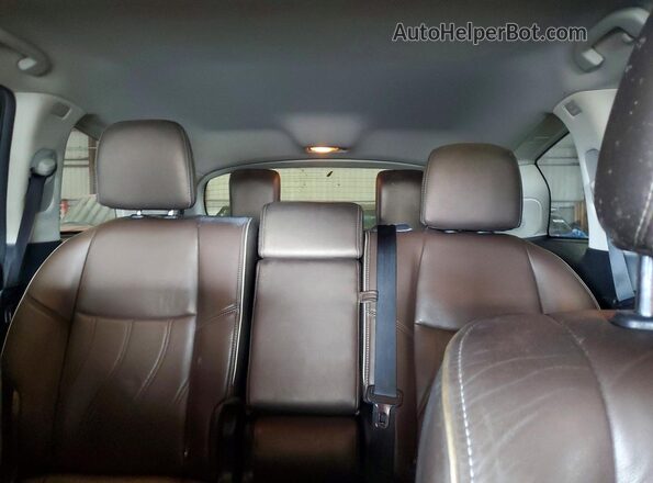 5N1AL0MM0GC530174 2016 INFINITI QX60 White Rear seats view