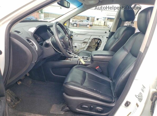 5N1AR2MM0GC625778 2016 NISSAN PATHFINDER Белый Вид салона спереди