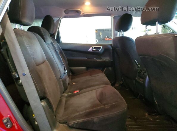 5N1AR2MM6GC670269 2016 NISSAN PATHFINDER Red Rear interior view