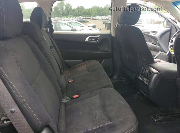 5N1AR2MM9GC604797 2016 NISSAN PATHFINDER Gray Widok wnętrza z tyłu