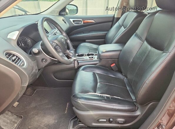 5N1AR2MM9GC636794 2016 NISSAN PATHFINDER Серый Вид салона спереди