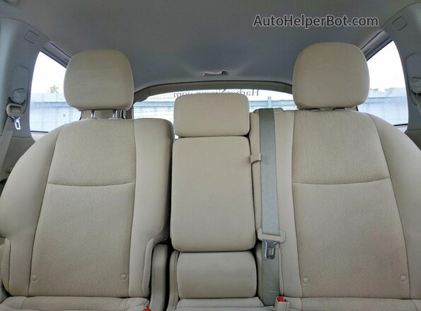 5N1AR2MN1GC665697 2016 NISSAN PATHFINDER White Widok tylnych siedzeń
