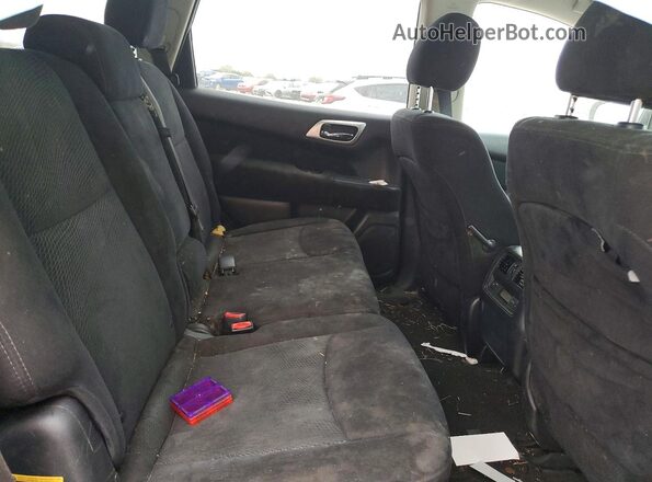 5N1AR2MN9GC666838 2016 NISSAN PATHFINDER Gray Widok wnętrza z tyłu
