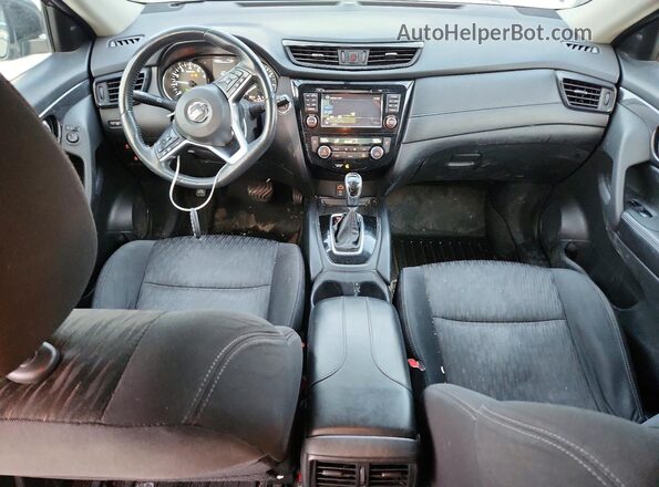 5N1AT2MM1HC730624 2017 NISSAN ROGUE Черный Вид панели приборов