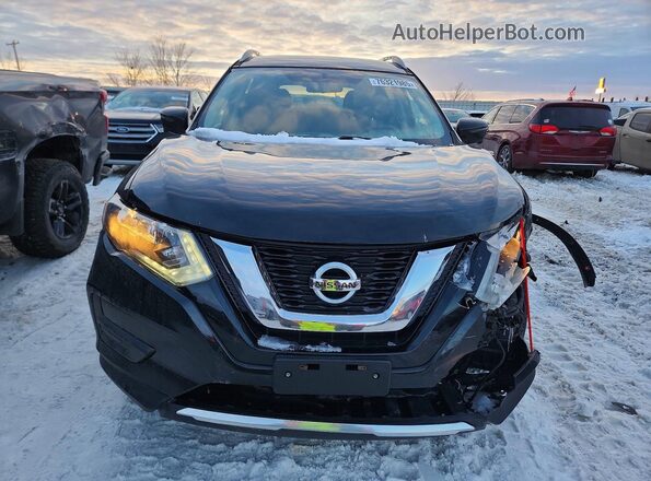 5N1AT2MM1HC730624 2017 NISSAN ROGUE Черный Вид спереди