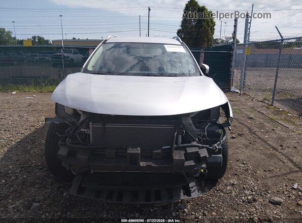 5N1AT2MM5GC864048 2016 NISSAN ROGUE Silver Вид задньої частини салону
