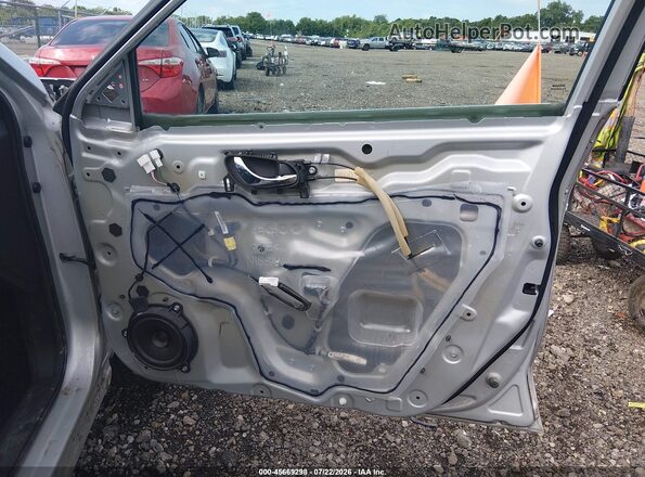5N1AT2MM5GC864048 2016 NISSAN ROGUE Silver 