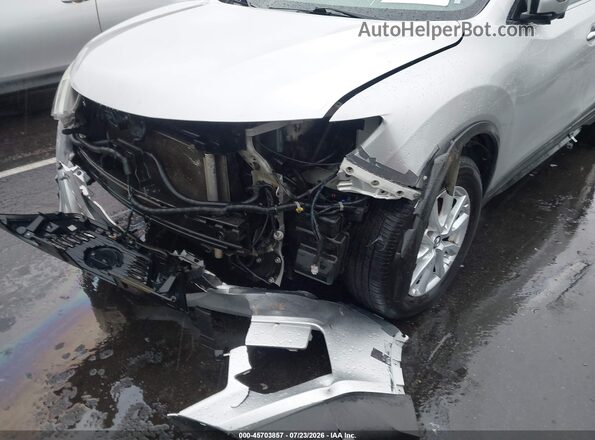 5N1AT2MN0HC825331 2017 NISSAN ROGUE Silver Front view