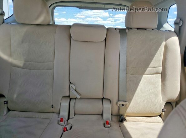 5N1AT2MN1GC768197 2016 NISSAN ROGUE White Հետևի նստատեղերի տեսք