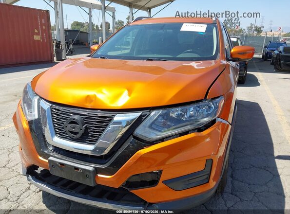 5N1AT2MN7HC760428 2017 NISSAN ROGUE Orange Front view