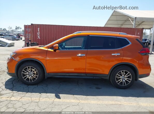 5N1AT2MN7HC760428 2017 NISSAN ROGUE Orange 360 interior view