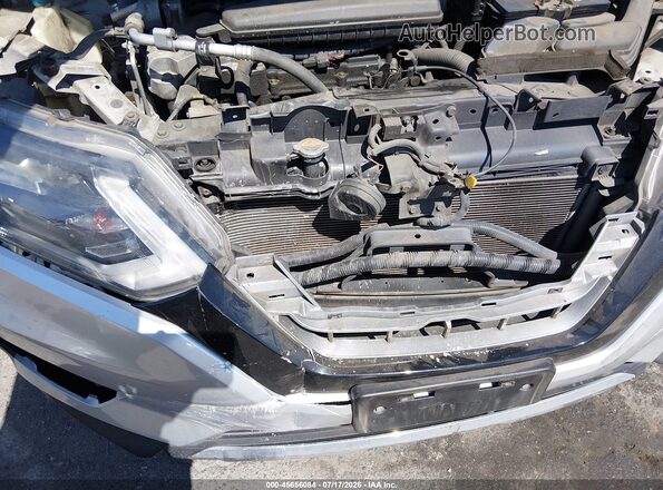 5N1AT2MN9HC779188 2017 NISSAN ROGUE Silver Widok z przodu