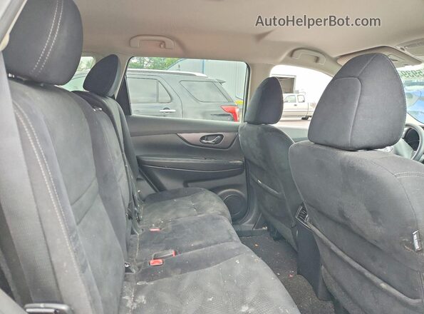5N1AT2MT0GC912885 2016 NISSAN ROGUE White Rear seats view