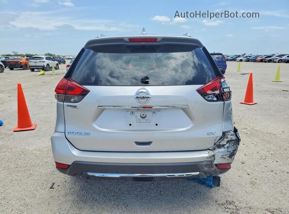 5N1AT2MT0HC800847 2017 NISSAN ROGUE Silver Հետևի տեսք