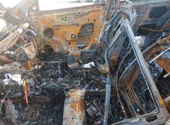 5N1AT2MT0HC848932 2017 NISSAN ROGUE Белый Вид салона спереди