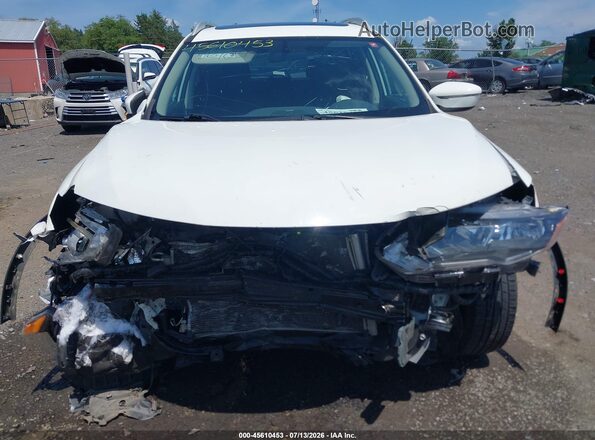 5N1AT2MT0HC897385 2017 NISSAN ROGUE White Вид спереду