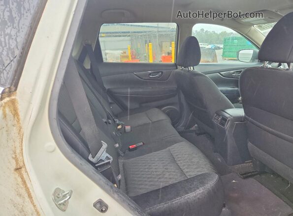 5N1AT2MT1HC807760 2017 NISSAN ROGUE White Rear seats view