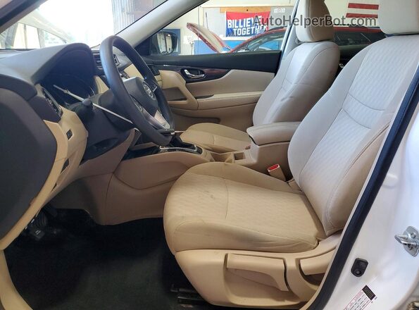 5N1AT2MT1HC844985 2017 NISSAN ROGUE White Vista interior delantera