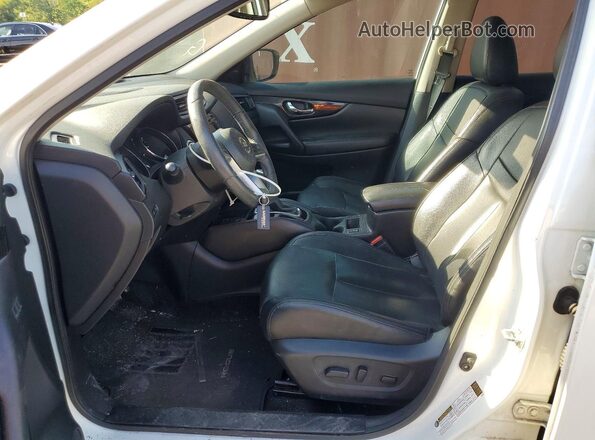 5N1AT2MT1KC726314 2019 NISSAN ROGUE White Front interior view