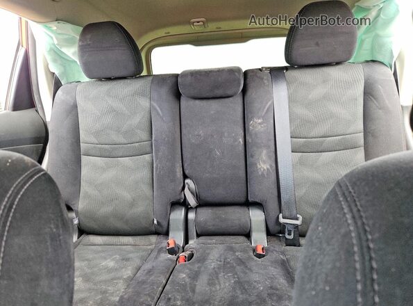 5N1AT2MT2GC797187 2016 NISSAN ROGUE Maroon Rear seats view
