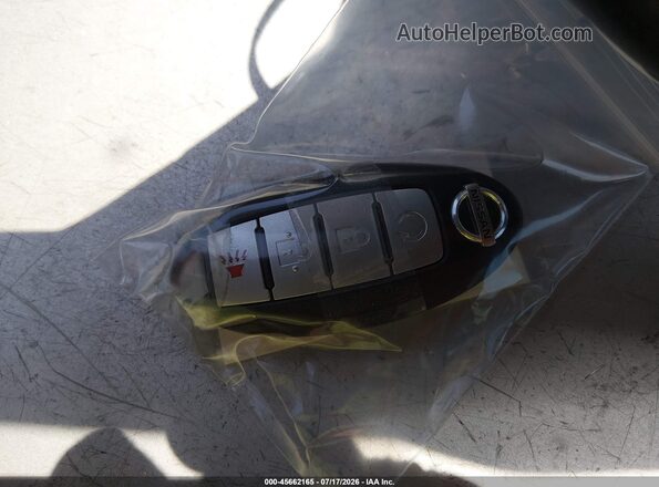 5N1AT2MT2HC746404 2017 NISSAN ROGUE Silver Dashboard view