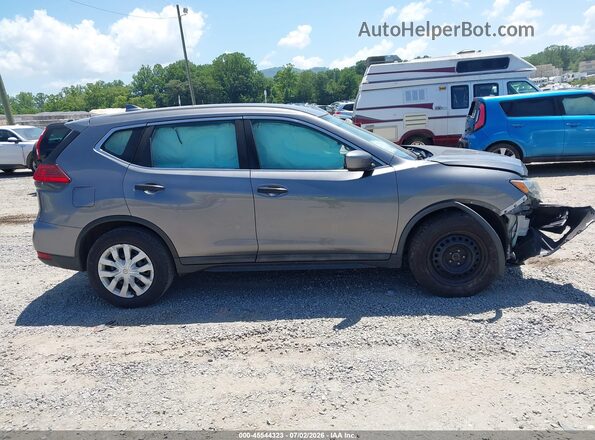 5N1AT2MT2HC824969 2017 NISSAN ROGUE Gray Widok wnętrza z tyłu