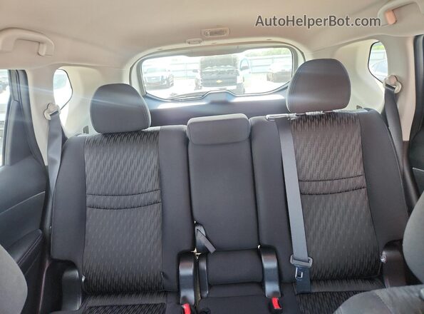 5N1AT2MT2HC825944 2017 NISSAN ROGUE Black Հետևի նստատեղերի տեսք