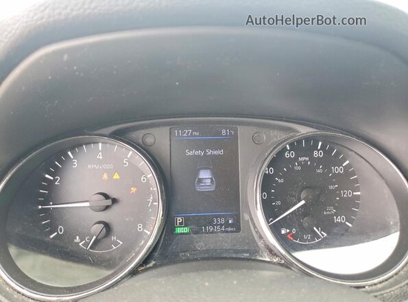 5N1AT2MT2JC773821 2018 NISSAN ROGUE White Սարքավորումների վահանակի տեսք