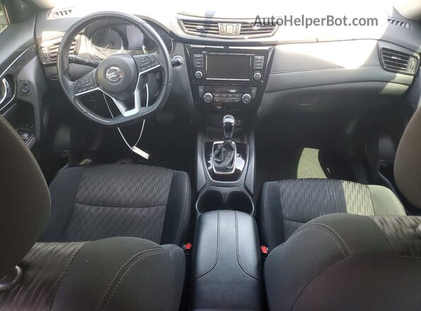 5N1AT2MT2JC804288 2018 NISSAN ROGUE Red Dashboard view