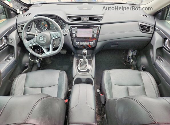 5N1AT2MT3HC864736 2017 NISSAN ROGUE Серый Вид панели приборов