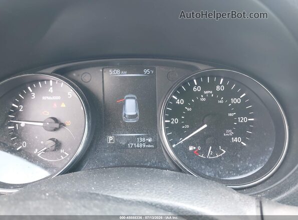 5N1AT2MT3HC876157 2017 NISSAN ROGUE Red Widok tylnych siedzeń