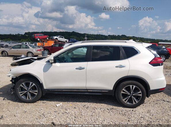 5N1AT2MT3HC886705 2017 NISSAN ROGUE White 