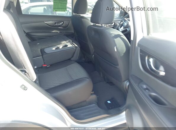 5N1AT2MT3JC757739 2018 NISSAN ROGUE Silver Vista de la etiqueta del VIN