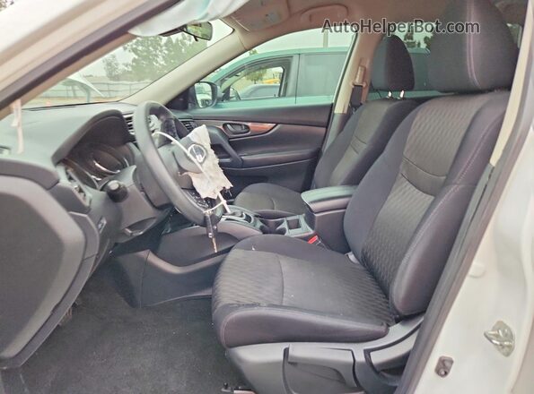 5N1AT2MT3KC793691 2019 NISSAN ROGUE White Front interior view