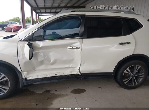 5N1AT2MT3KC797692 2019 NISSAN ROGUE White Вид спереду