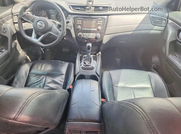 5N1AT2MT4HC835343 2017 NISSAN ROGUE Silver Առջևի վահանակի տեսք