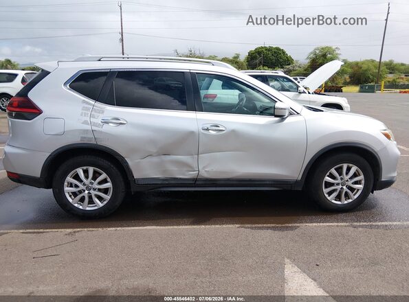 5N1AT2MT4JC716150 2018 NISSAN ROGUE Silver Widok z przodu