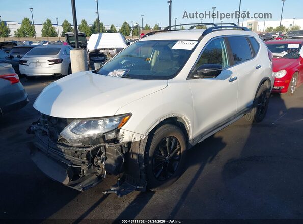 5N1AT2MT4JC721655 2018 NISSAN ROGUE White Front left