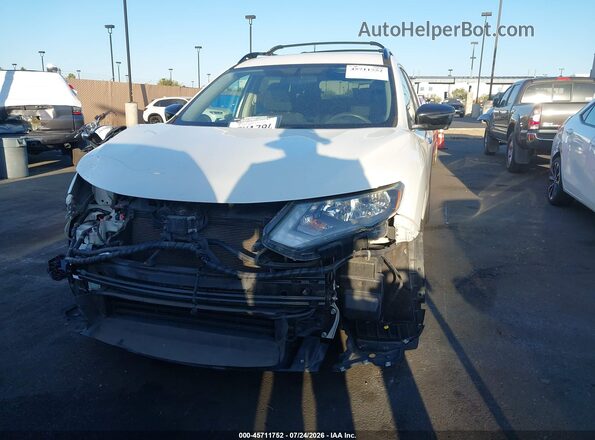 5N1AT2MT4JC721655 2018 NISSAN ROGUE White Rear interior view
