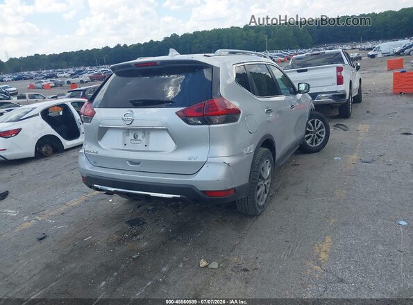 5N1AT2MT4JC800369 2018 NISSAN ROGUE Silver Tył prawy