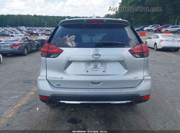 5N1AT2MT4JC800369 2018 NISSAN ROGUE Silver 