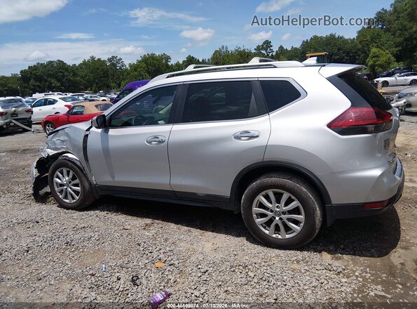 5N1AT2MT4KC797586 2019 NISSAN ROGUE Silver Widok wnętrza z tyłu
