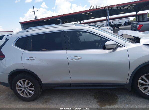 5N1AT2MT4LC748888 2020 NISSAN ROGUE Silver Rear interior view
