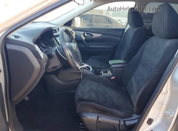 5N1AT2MT5GC861481 2016 NISSAN ROGUE Silver Front interior view