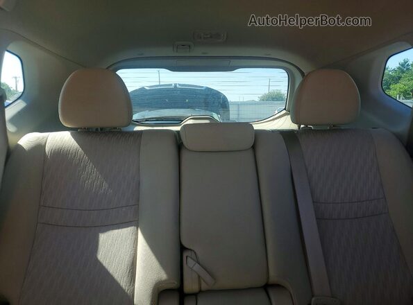 5N1AT2MT5LC755090 2020 NISSAN ROGUE White Rear seats view