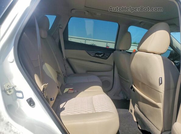 5N1AT2MT5LC755090 2020 NISSAN ROGUE White Rear interior view