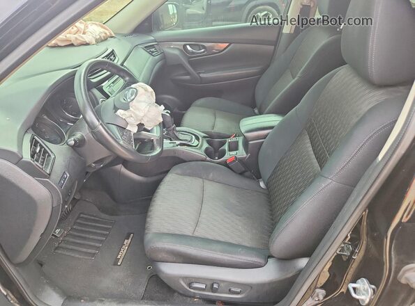 5N1AT2MT6JC749277 2018 NISSAN ROGUE Черный Вид салона спереди