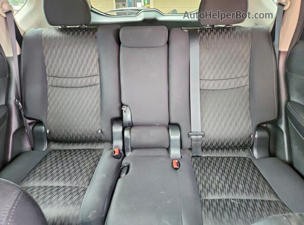 5N1AT2MT6JC749277 2018 NISSAN ROGUE Черный Вид задних сидений