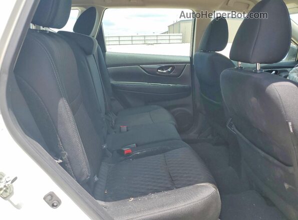 5N1AT2MT6JC761610 2018 NISSAN ROGUE White Vista de los asientos traseros
